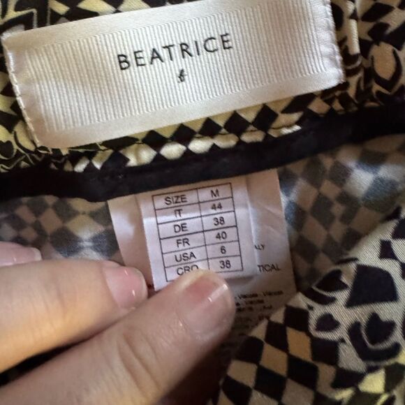 BEATRICE B Italy Women's Wide Leg Ostrich Feather Trim Satin Sheen Pull On Pant - Picture 8 of 9